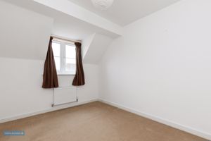 Bedroom- click for photo gallery